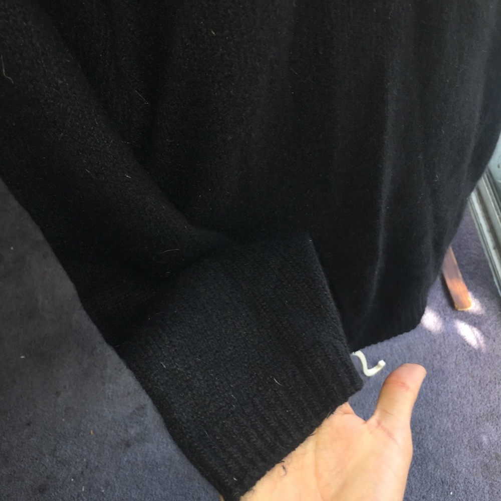 L.B diffusion sweater ✨ - Picture 3 of 8
